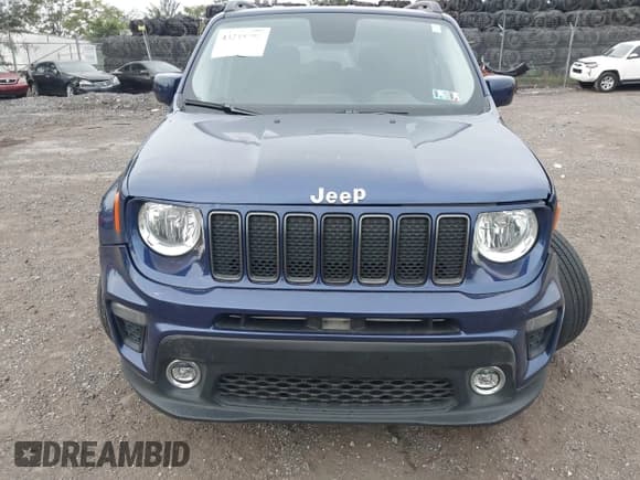 ✅ 2017 Jeep Renegade Latitude • VIN: ZACCJBBB8HPG33873 • Lot: 43235483. Listed on IAAI with 80,731 mi. Free auction sales archive from the USA and detailed vehicle history report at DreamBid. Image 12.