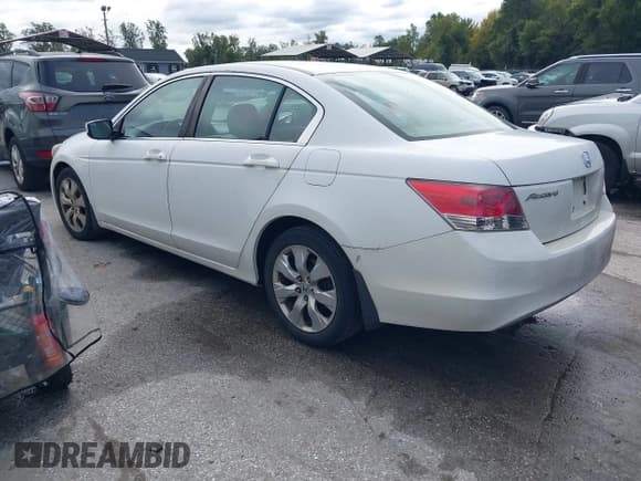 ✅ 2008 Honda Accord EX • VIN: 1HGCP26728A006348 • Лот: 43448942. Опубликован ранее на IAAI с пробегом 268 764 миль. Бесплатный доступ к архиву аукционных продаж из США и подробный отчёт об истории автомобиля на DreamBid. Изображение 3.