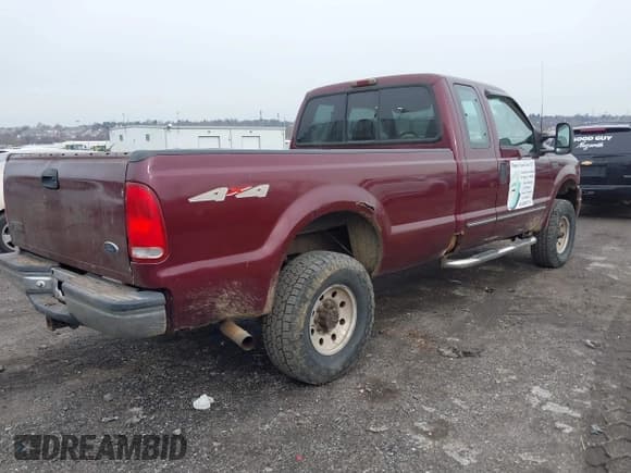 ✅ 1999 Ford F-250 XL • VIN: 1FTNX21L1XEE62439 • Lot: 41543558. Listed on IAAI with 184,437 mi. Free auction sales archive from the USA and detailed vehicle history report at DreamBid. Image 4.