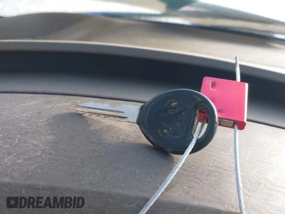 ✅ 2003 Dodge Caravan Sport • VIN: 2D4GP44R83R283111 • Lot: 43645743. Wystawiony na IAAI z przebiegiem 168 086 mil. Bezpłatny archiwum sprzedaży aukcyjnych z USA i szczegółowy raport historii pojazdu na DreamBid. Zdjęcie 11.