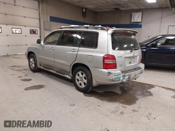 ✅ 2003 Toyota Highlander • VIN: JTEGF21A930080611 • Lot: 43830438. Listed on IAAI with 178,254 mi. Free auction sales archive from the USA and detailed vehicle history report at DreamBid. Image 3.