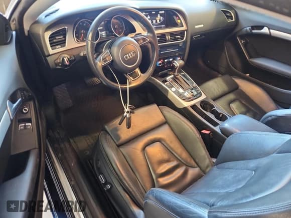 ✅ 2014 Audi A5 Premium Plus • VIN: WAULFAFR8EA068620 • Лот: 91805785. Опубликован ранее на Copart с пробегом 132 846 миль. Бесплатный доступ к архиву аукционных продаж из США и подробный отчёт об истории автомобиля на DreamBid. Изображение 8.