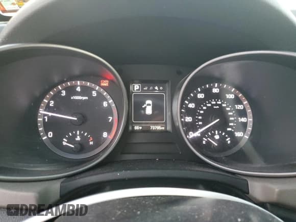 ✅ 2017 Hyundai Santa Fe 2.4L • VIN: 5NMZUDLB9HH016404 • Lot: 86643515. Listed on Copart with 73,795 mi. Free auction sales archive from the USA and detailed vehicle history report at DreamBid. Image 9.