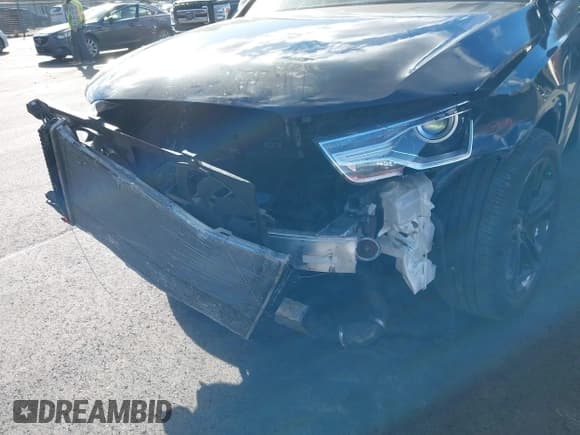 ✅ 2017 Audi Q3 Premium Plus • VIN: WA1JCCFS9HR002174 • Lot: 43708312. Wystawiony na IAAI z przebiegiem 65 174 mil. Bezpłatny archiwum sprzedaży aukcyjnych z USA i szczegółowy raport historii pojazdu na DreamBid. Zdjęcie 6.