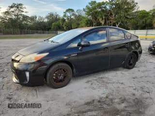 ✅ 2014 Toyota Prius Four • VIN: JTDKN3DU6E1744924 • Lot: 96581235. Wystawiony na Copart z przebiegiem 245 163 mil. Bezpłatny archiwum sprzedaży aukcyjnych z USA i szczegółowy raport historii pojazdu na DreamBid. Zdjęcie 1.