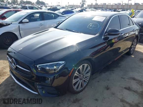 ✅ 2022 Mercedes-Benz E 350 • VIN: W1KZF8DB6NB026720 • Лот: 41603311. Опубликован ранее на IAAI с пробегом Не указан. Бесплатный доступ к архиву аукционных продаж из США и подробный отчёт об истории автомобиля на DreamBid. Изображение 17.