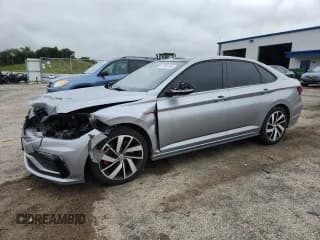 ✅ 2020 Volkswagen Jetta S • VIN: 3VW6T7BU2LM012501 • Лот: 65025755. Опубликован ранее на Copart с пробегом 34 260 миль. Бесплатный доступ к архиву аукционных продаж из США и подробный отчёт об истории автомобиля на DreamBid. Изображение 1.