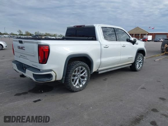 ✅ 2019 GMC Sierra 1500 Denali • VIN: 1GTU9FEL7KZ189144 • Lot: 43731432. Wystawiony na IAAI z przebiegiem 112 910 mil. Bezpłatny archiwum sprzedaży aukcyjnych z USA i szczegółowy raport historii pojazdu na DreamBid. Zdjęcie 4.