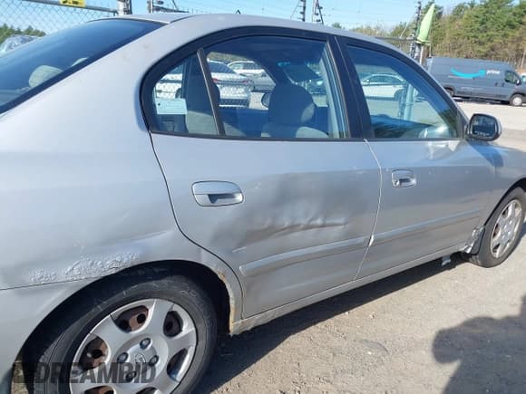 ✅ 2003 Hyundai Elantra GLS • VIN: KMHDN45D23U700908 • Lot: 42133529. Wystawiony na IAAI z przebiegiem 100 955 mil. Bezpłatny archiwum sprzedaży aukcyjnych z USA i szczegółowy raport historii pojazdu na DreamBid. Zdjęcie 6.