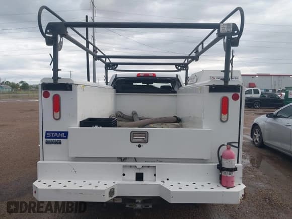 ✅ 2019 Chevrolet Silverado 2500HD Work Truck • VIN: 2GC2CREG8K1149824 • Lot: 41895440. Listed on IAAI with 241,366 mi. Free auction sales archive from the USA and detailed vehicle history report at DreamBid. Image 17.