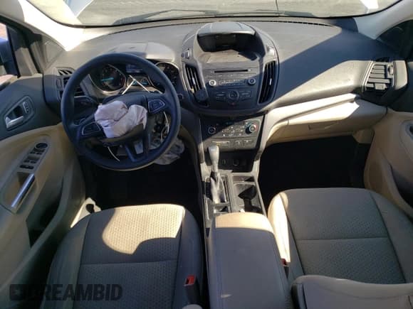 ✅ 2017 Ford Escape SE • VIN: 1FMCU0G97HUB31206 • Lot: 90382595. Listed on Copart with 157,632 mi. Free auction sales archive from the USA and detailed vehicle history report at DreamBid. Image 8.