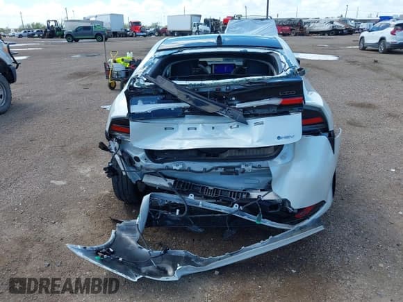 ✅ 2024 Toyota Prius LE • VIN: JTDACAAU2R3030356 • Lot: 43279750. Listed on IAAI with 8,721 mi. Free auction sales archive from the USA and detailed vehicle history report at DreamBid. Image 17.