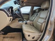 ✅ 2014 Jeep Grand Cherokee Limited • VIN: 1C4RJFBG2EC253490 • Лот: 90221535. Опубликован ранее на Copart с пробегом 153 439 миль. Бесплатный доступ к архиву аукционных продаж из США и подробный отчёт об истории автомобиля на DreamBid. Изображение 7.