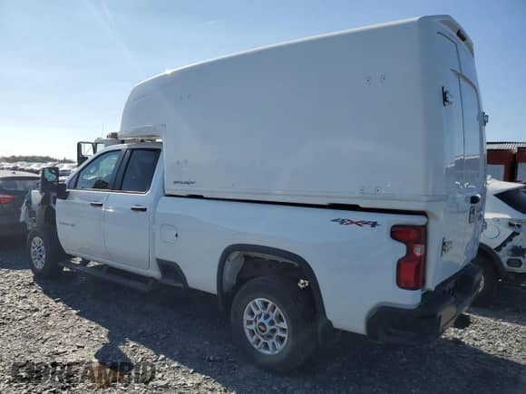 2024 Chevrolet Silverado 2500HD Work Truck z VIN 1GC2YLE74RF350301, wystawiony jako Copart lot #80116485 z przebiegiem 38 375 mil mil oraz Szkoda całkowita • Salvage title. Historia ofert i sprzedaży dostępna na DreamBid. Obrazek 2.