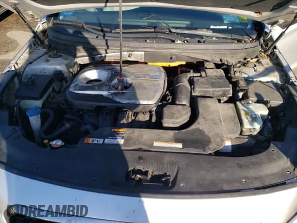 ✅ 2016 Hyundai Sonata SE • VIN: KMHE24L1XGA009574 • Lot: 63392512. Listed on Copart with 213,244 mi. Free auction sales archive from the USA and detailed vehicle history report at DreamBid. Image 7.