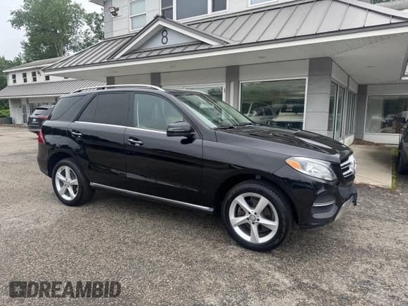 ✅ 2016 Mercedes-Benz GLE 350 • VIN: 4JGDA5HB2GA751053 • Лот: 63165555. Опубликован ранее на Copart с пробегом 158 790 миль. Бесплатный доступ к архиву аукционных продаж из США и подробный отчёт об истории автомобиля на DreamBid. Изображение 1.