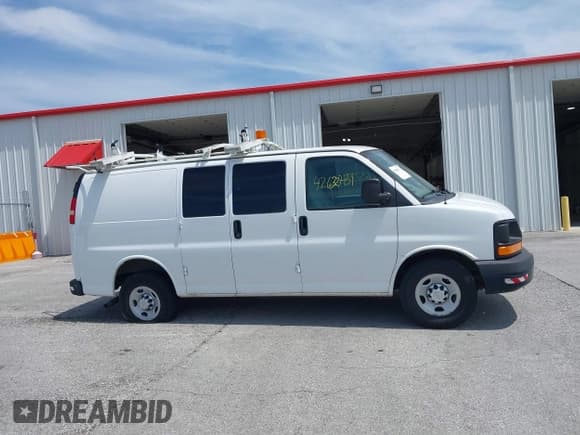 ✅ 2014 Chevrolet Express Cargo • VIN: 1GCWGFCA8E1198079 • Lot: 42632731. Listed on IAAI with 133,718 mi. Free auction sales archive from the USA and detailed vehicle history report at DreamBid. Image 13.