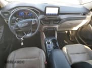 ✅ 2020 Ford Escape Titanium • VIN: 1FMCU9J92LUB18448 • Lot: 87232945. Wystawiony na Copart z przebiegiem 144 910 mil. Bezpłatny archiwum sprzedaży aukcyjnych z USA i szczegółowy raport historii pojazdu na DreamBid. Zdjęcie 8.