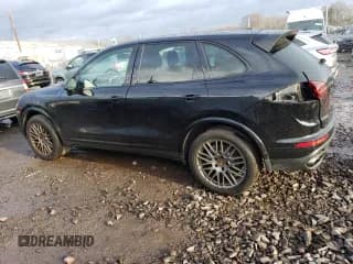 ✅ 2017 Porsche Cayenne • VIN: WP1AA2A28HKA91725 • Lot: 36612053. Listed on Copart with 37,684 mi. Free auction sales archive from the USA and detailed vehicle history report at DreamBid. Image 2.