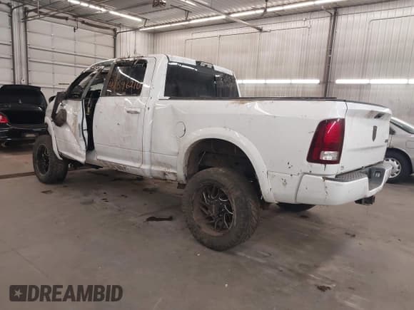 ✅ 2017 Ram 2500 Laramie • VIN: 3C6UR5FL6HG694083 • Lot: 42546210. Listed on IAAI with Not provided. Free auction sales archive from the USA and detailed vehicle history report at DreamBid. Image 3.