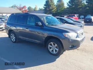 ✅ 2010 Toyota Highlander SE • VIN: 5TDJK3EH0AS015143 • Lot: 43433481. Listed on IAAI with 258,604 mi. Free auction sales archive from the USA and detailed vehicle history report at DreamBid. Image 1.