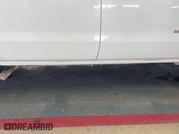 ✅ 2019 Chevrolet Silverado 2500HD Work Truck • VIN: 1GC1CREG4KF222935 • Лот: 43855560. Опубликован ранее на IAAI с пробегом 220 407 миль. Бесплатный доступ к архиву аукционных продаж из США и подробный отчёт об истории автомобиля на DreamBid. Изображение 8.