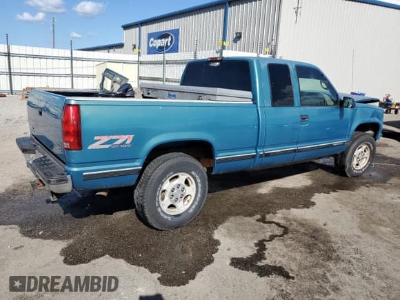 ✅ 1998 GMC Sierra 1500 • VIN: 2GTEK19R8W1537316 • Лот: 85096605. Опубликован ранее на Copart с пробегом 163 922 миль. Бесплатный доступ к архиву аукционных продаж из США и подробный отчёт об истории автомобиля на DreamBid. Изображение 3.