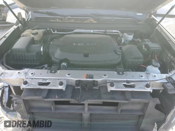 ✅ 2019 Chevrolet Colorado 4WD LT • VIN: 1GCGTCEN1K1120916 • Lot: 82785275. Listed on Copart with 127,684 mi. Free auction sales archive from the USA and detailed vehicle history report at DreamBid. Image 11.