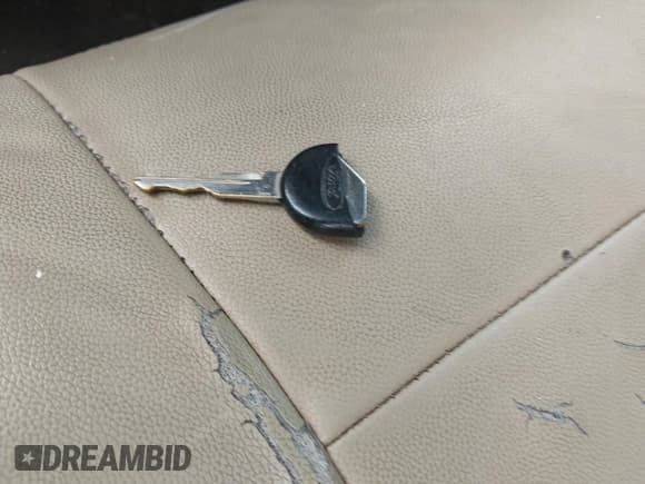 ✅ 2008 Ford Expedition SSV • VIN: 1FMFU15598LA07723 • Lot: 43825693. Listed on IAAI with 189,290 mi. Free auction sales archive from the USA and detailed vehicle history report at DreamBid. Image 11.