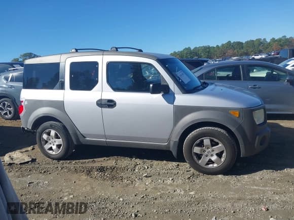 ✅ 2004 Honda Element EX • VIN: 5J6YH28534L026758 • Lot: 43612967. Wystawiony na IAAI z przebiegiem 250 000 mil. Bezpłatny archiwum sprzedaży aukcyjnych z USA i szczegółowy raport historii pojazdu na DreamBid. Zdjęcie 13.
