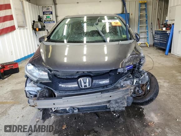 ✅ 2015 Honda Fit LX • VIN: 3HGGK5H57FM725463 • Лот: 91821645. Опубликован ранее на Copart с пробегом Не указан. Бесплатный доступ к архиву аукционных продаж из США и подробный отчёт об истории автомобиля на DreamBid. Изображение 5.