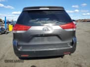✅ 2014 Toyota Sienna XLE • VIN: 5TDYK3DC6ES433748 • Lot: 92204835. Listed on Copart with 135,688 mi. Free auction sales archive from the USA and detailed vehicle history report at DreamBid. Image 6.
