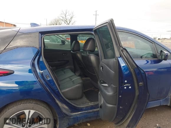 ✅ 2020 Nissan LEAF SL Plus • VIN: 1N4BZ1DP4LC309555 • Lot: 43765719. Listed on IAAI with 58,391 mi. Free auction sales archive from the USA and detailed vehicle history report at DreamBid. Image 8.