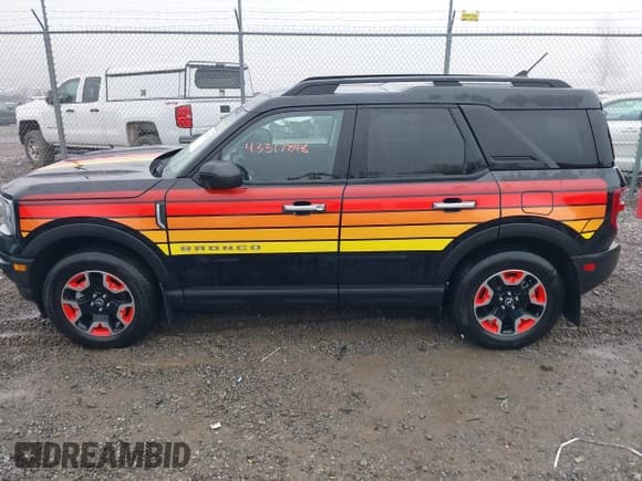 ✅ 2024 Ford Bronco Sport Free Wheeling • VIN: 3FMCR9K69RRE29672 • Lot: 43317848. Listed on IAAI with 25,220 mi. Free auction sales archive from the USA and detailed vehicle history report at DreamBid. Image 14.