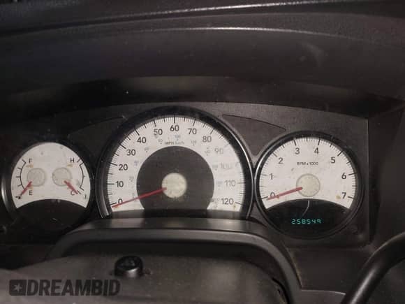 2008 Dodge Dakota SXT z VIN 1D7HW38K18S528662, wystawiony jako IAAI lot #42315787 z przebiegiem 258 549 mil mil oraz . Historia ofert i sprzedaży dostępna na DreamBid. Obrazek 15.