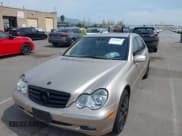 ✅ 2001 Mercedes-Benz C 230/260/280/320 • VIN: WDBRF61J61F108121 • Lot: 41985853. Wystawiony na IAAI z przebiegiem 175 305 mil. Bezpłatny archiwum sprzedaży aukcyjnych z USA i szczegółowy raport historii pojazdu na DreamBid. Zdjęcie 6.