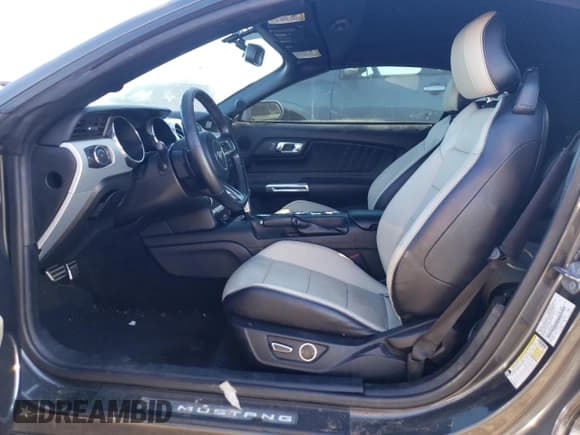 ✅ 2017 Ford Mustang EcoBoost Premium • VIN: 1FATP8UHXH5334242 • Lot: 90137145. Listed on Copart with 72,393 mi. Free auction sales archive from the USA and detailed vehicle history report at DreamBid. Image 7.