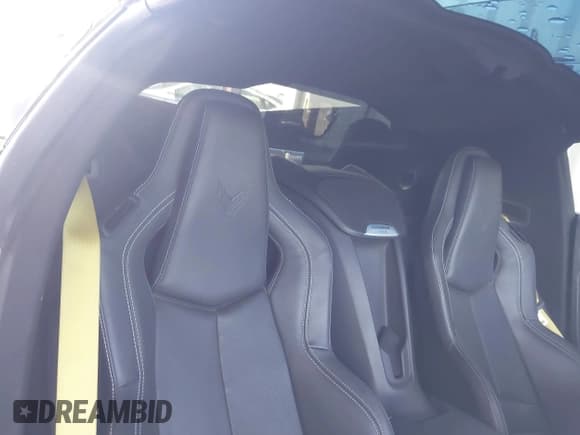 ✅ 2023 Chevrolet Corvette 1LT • VIN: 1G1YA2D42P5132904 • Lot: 42842785. Listed on IAAI with 9,143 mi. Free auction sales archive from the USA and detailed vehicle history report at DreamBid. Image 8.
