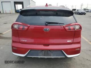 ✅ 2017 Kia Niro LX • VIN: KNDCB3LC8H5104071 • Lot: 72028555. Wystawiony na Copart z przebiegiem 83 224 mil. Bezpłatny archiwum sprzedaży aukcyjnych z USA i szczegółowy raport historii pojazdu na DreamBid. Zdjęcie 6.