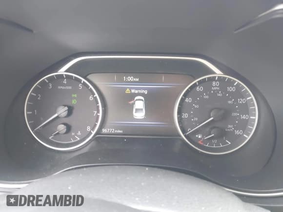 ✅ 2017 Nissan Maxima SV • VIN: 1N4AA6AP2HC368468 • Lot: 41919993. Listed on IAAI with 96,772 mi. Free auction sales archive from the USA and detailed vehicle history report at DreamBid. Image 7.