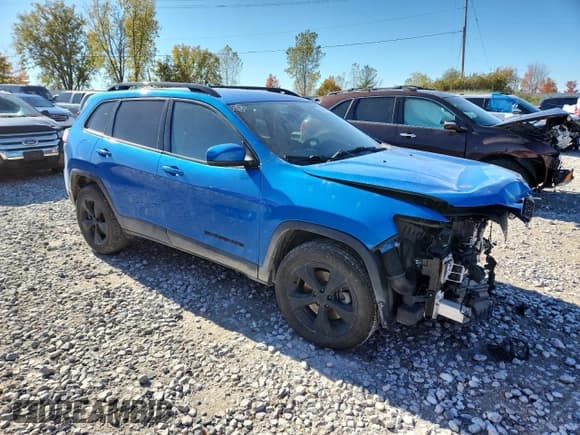 ✅ 2020 Jeep Cherokee Lux • VIN: 1C4PJMLN3LD533354 • Лот: 89549865. Опубликован ранее на Copart с пробегом 108 545 миль. Бесплатный доступ к архиву аукционных продаж из США и подробный отчёт об истории автомобиля на DreamBid. Изображение 4.