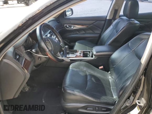 ✅ 2015 Infiniti Q70 • VIN: JN1BY1AR2FM561664 • Lot: 56553975. Listed on Copart with 199,917 mi. Free auction sales archive from the USA and detailed vehicle history report at DreamBid. Image 7.