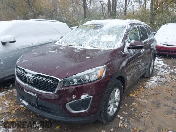 ✅ 2016 Kia Sorento LX • VIN: 5XYPGDA5XGG141349 • Lot: 43665582. Listed on IAAI with 157,337 mi. Free auction sales archive from the USA and detailed vehicle history report at DreamBid. Image 18.