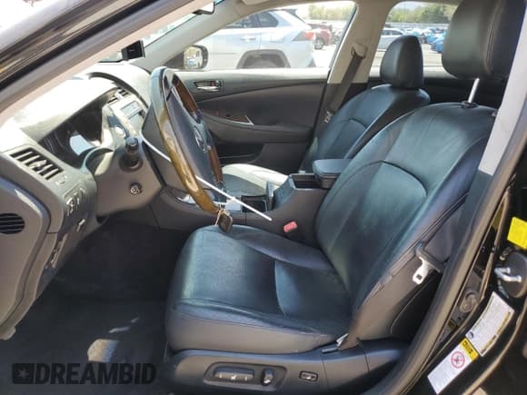 ✅ 2010 Lexus ES 330 • VIN: JTHBK1EG3A2390224 • Лот: 60557595. Опубликован ранее на Copart с пробегом 145 385 миль. Бесплатный доступ к архиву аукционных продаж из США и подробный отчёт об истории автомобиля на DreamBid. Изображение 7.