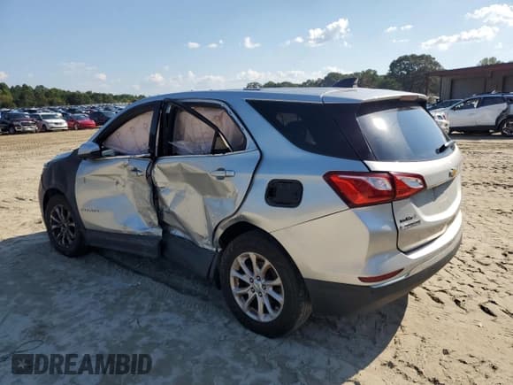 ✅ 2018 Chevrolet Equinox LT • VIN: 3GNAXSEV6JS598614 • Лот: 81468405. Опубликован ранее на Copart с пробегом 137 055 миль. Бесплатный доступ к архиву аукционных продаж из США и подробный отчёт об истории автомобиля на DreamBid. Изображение 2.