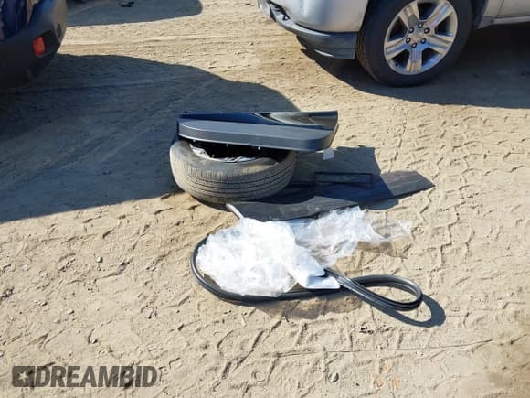 ✅ 2025 Kia Niro EX • VIN: KNDCR3LE6S5276426 • Lot: 42942047. Listed on IAAI with 4,608 mi. Free auction sales archive from the USA and detailed vehicle history report at DreamBid. Image 12.