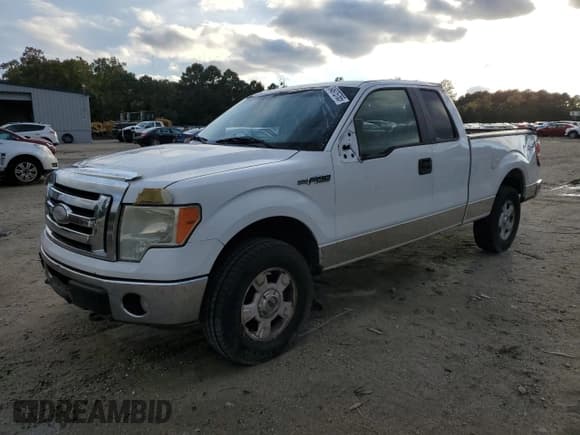 ✅ 2009 Ford F-150 XL • VIN: 1FTPX14V09KB25104 • Лот: 84975765. Опубликован ранее на Copart с пробегом 137 828 миль. Бесплатный доступ к архиву аукционных продаж из США и подробный отчёт об истории автомобиля на DreamBid. Изображение 1.