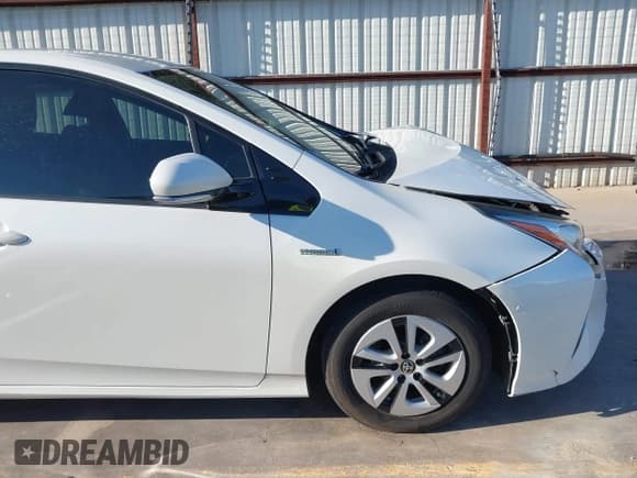 ✅ 2017 Toyota Prius Four • VIN: JTDKARFU5H3046552 • Lot: 43668329. Listed on IAAI with 120,098 mi. Free auction sales archive from the USA and detailed vehicle history report at DreamBid. Image 19.
