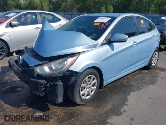 2013 Hyundai Accent GLS with VIN KMHCT4AE4DU273894, listed as a IAAI auction lot 43096264 with Not provided miles and . Bid and sale history available at DreamBid. Image 17.