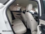 ✅ 2022 Jaguar E-Pace SE • VIN: SADFP2FX4N1031375 • Lot: 42280985. Wystawiony na Copart z przebiegiem 36 772 mil. Bezpłatny archiwum sprzedaży aukcyjnych z USA i szczegółowy raport historii pojazdu na DreamBid. Zdjęcie 11.